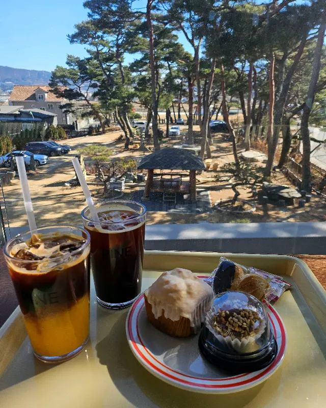 카페파인 커피와 디저트