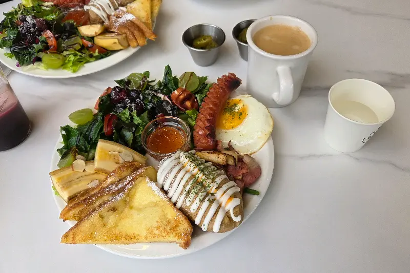 글로우 브런치 항공샷