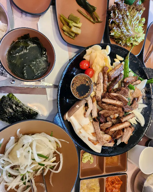 푸짐한 한 상 차림