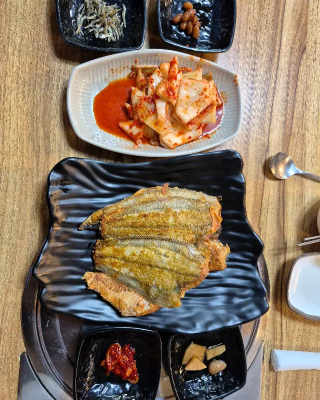 죽변생선구이 한상차림