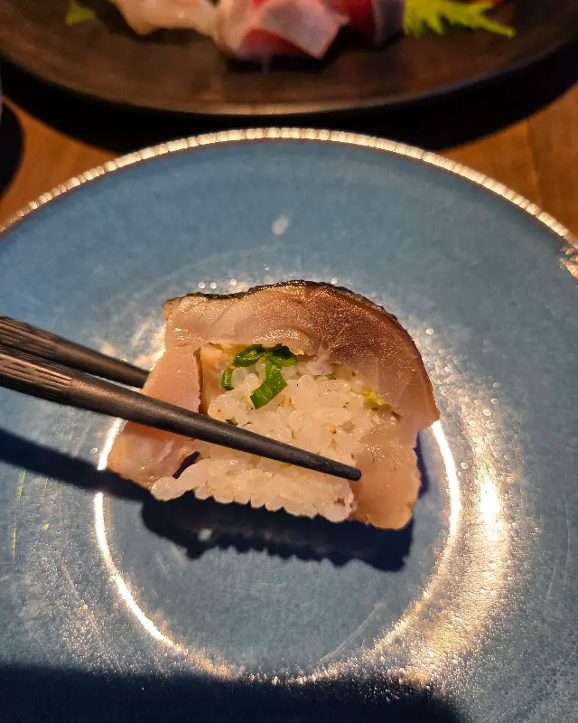 고등어 봉초밥 단면