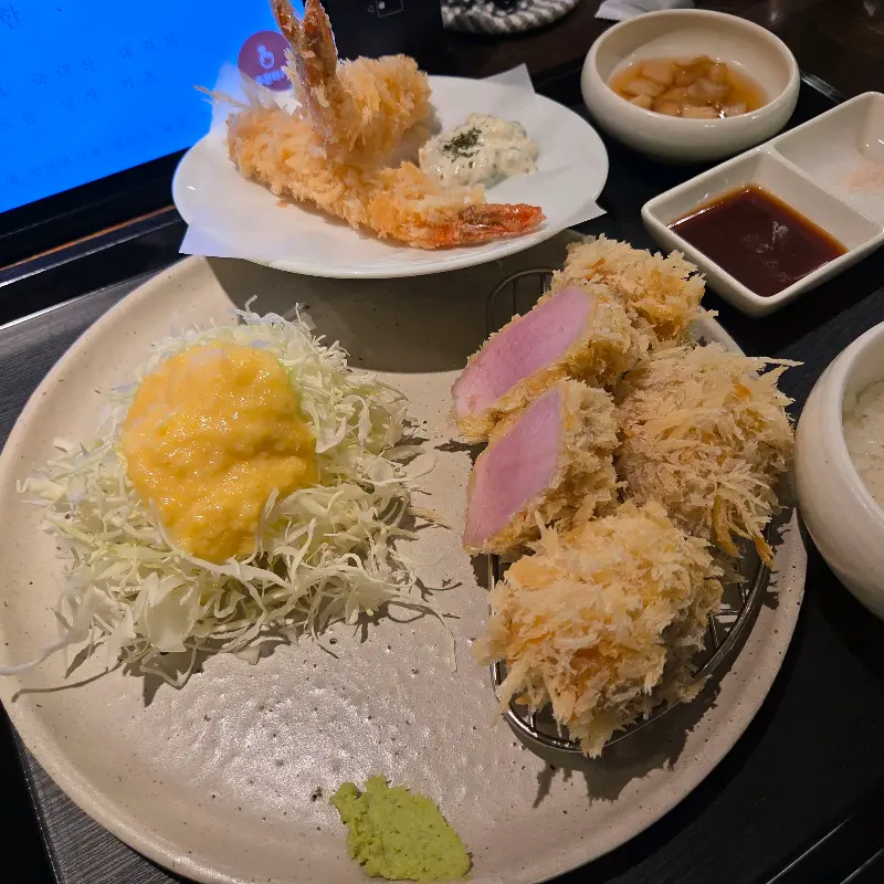 새우튀김과 안심카츠