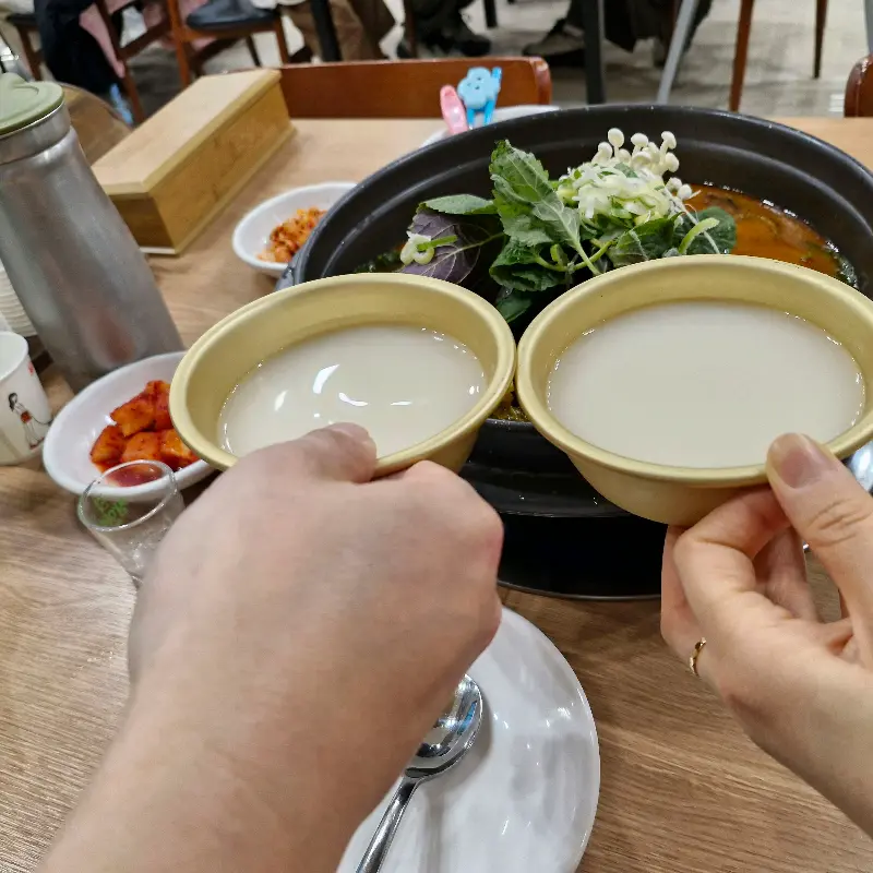 무료로 제공되는 막걸리