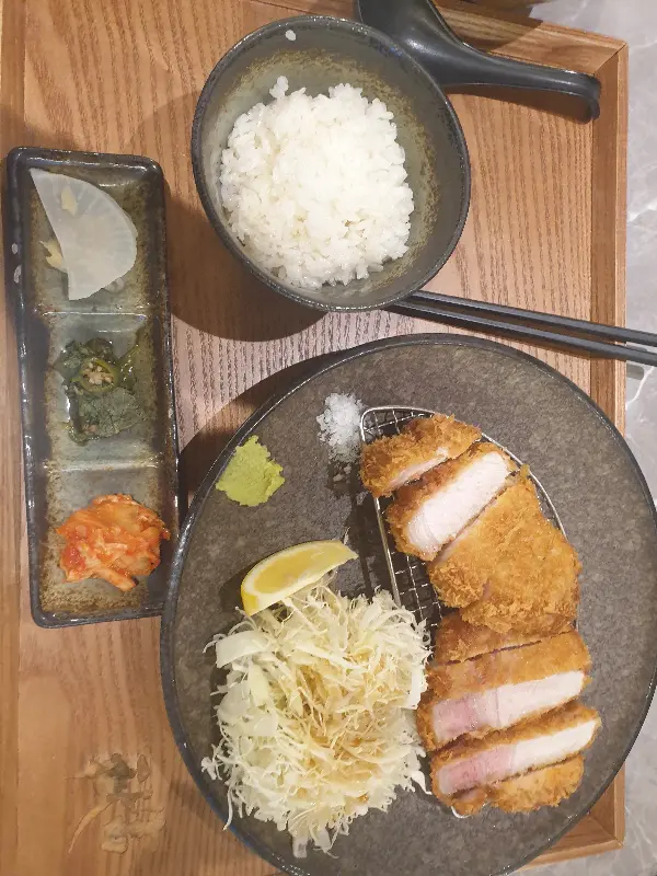 깔끔한 반찬 구성