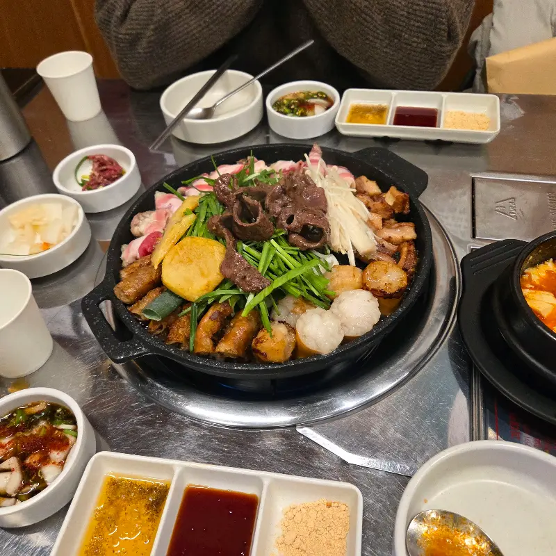 오징어 김치 칼국수