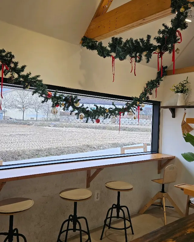 사랑새봄 내부 인테리어