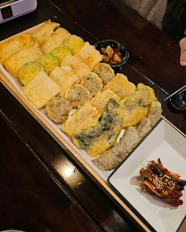 모듬전 한 상 차림