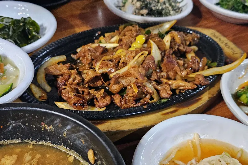 윤기가 좔좔 흐르는 가례불고기