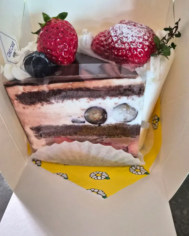 케익먹는곰 초코바나나베리 케이크