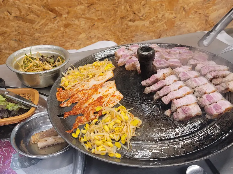 삼겹살과 갓김치