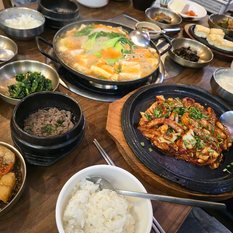 푸짐한 한 상 차림