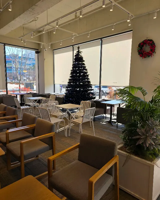 할리스 모현점 내부 모습