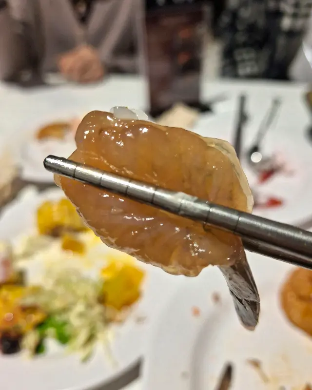 윤기가 흐르는 초밥