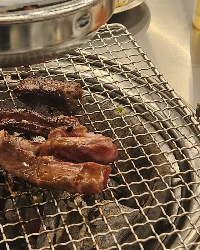 잘 익은 깍둑꽃살