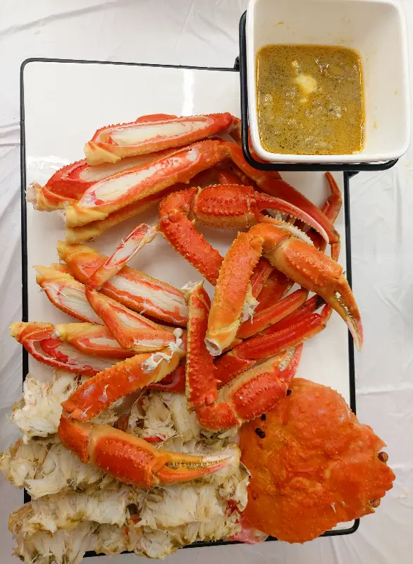 살이 꽉 찬 붉은 대게