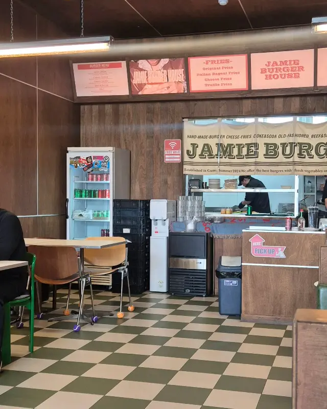 제이미버거하우스 내부 인테리어