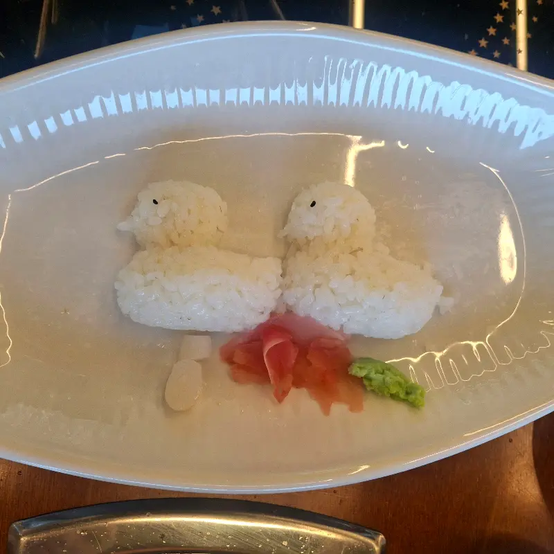 오리모양 주먹밥