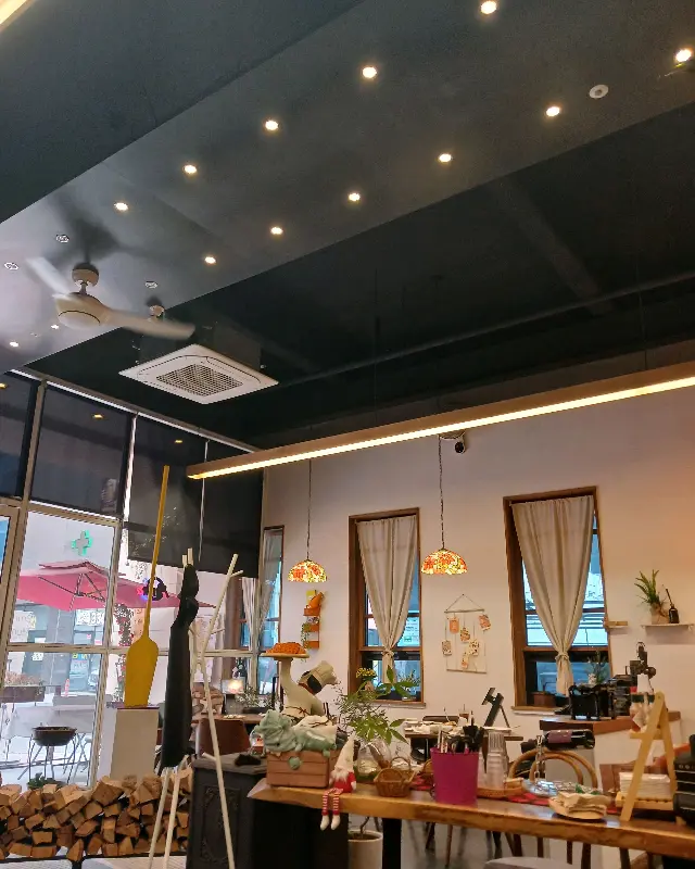 450F 내부 인테리어