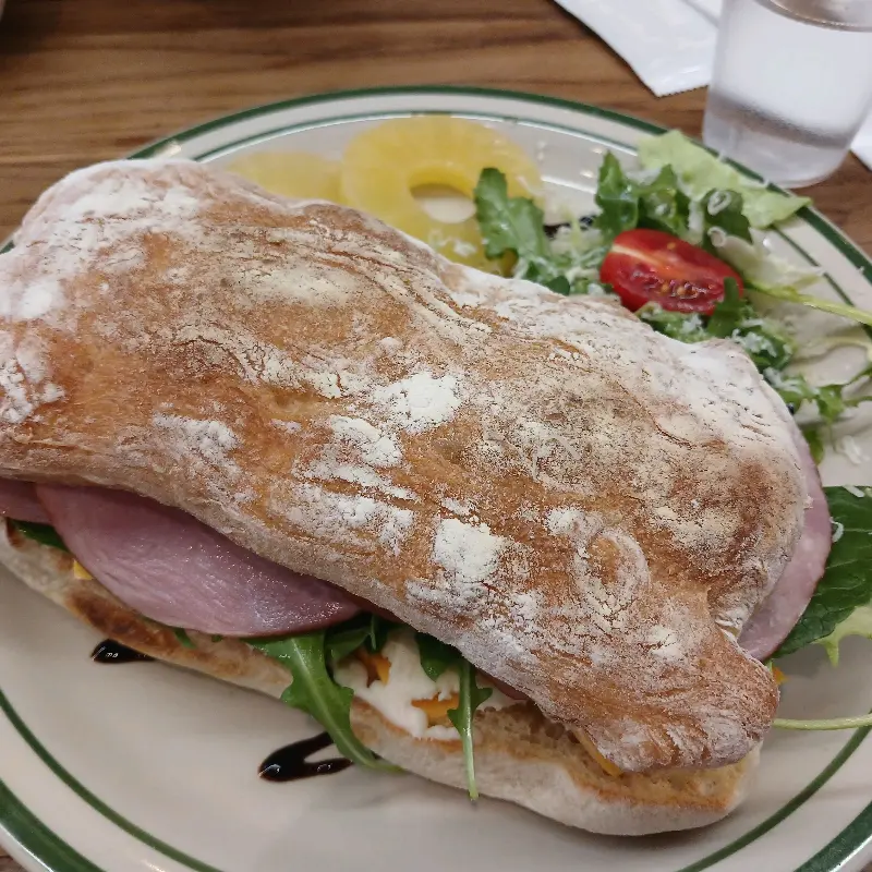 450F의 잠봉뵈르 샌드위치