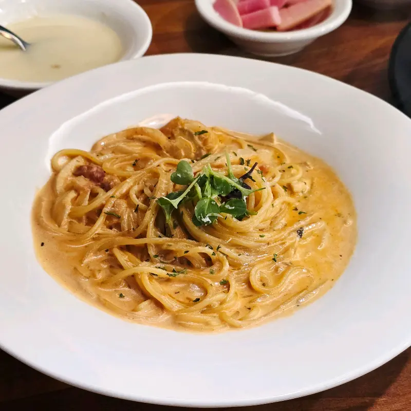 왕새우 매콤 크림 파스타의 모습