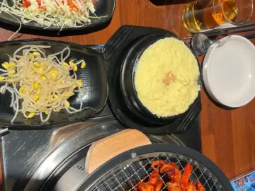 혼자 떠나는 미식 여행, 포천 송우리에서 발견한 인생 삼겹살 맛집