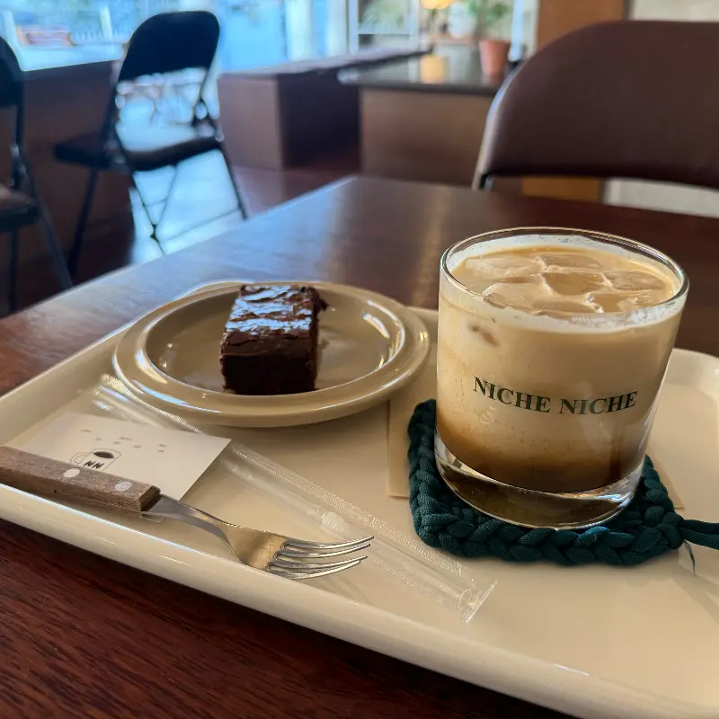 니치니치 카페 레몬 파운드 상세컷