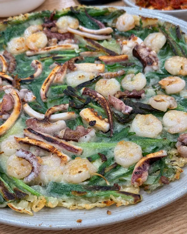 해물이 듬뿍 들어간 해물파전