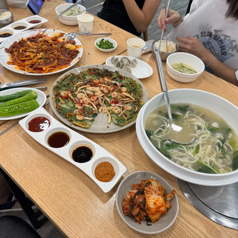 푸짐한 한 상 차림