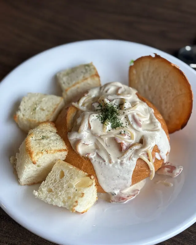 빵 속에 담긴 파스타