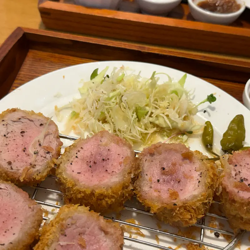 두툼한 안심카츠 단면