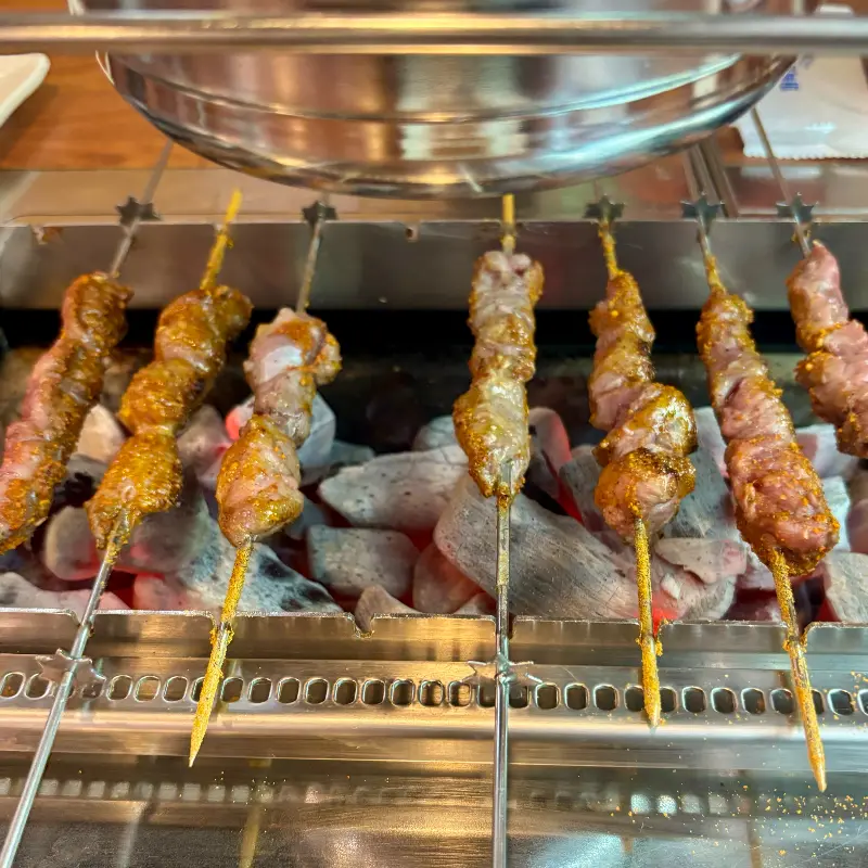 경미양꼬치 양꼬치 굽는 모습