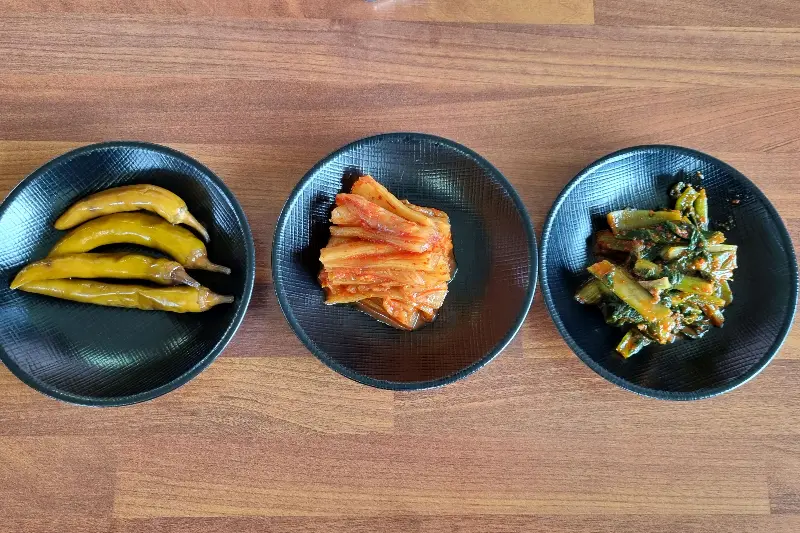 정갈한 3가지 김치 반찬