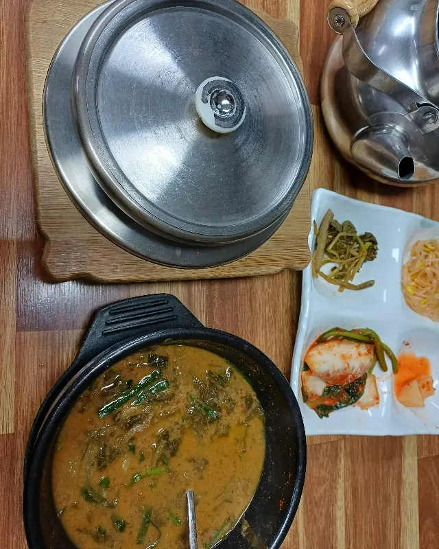 돌솥밥과 추어탕 한 상