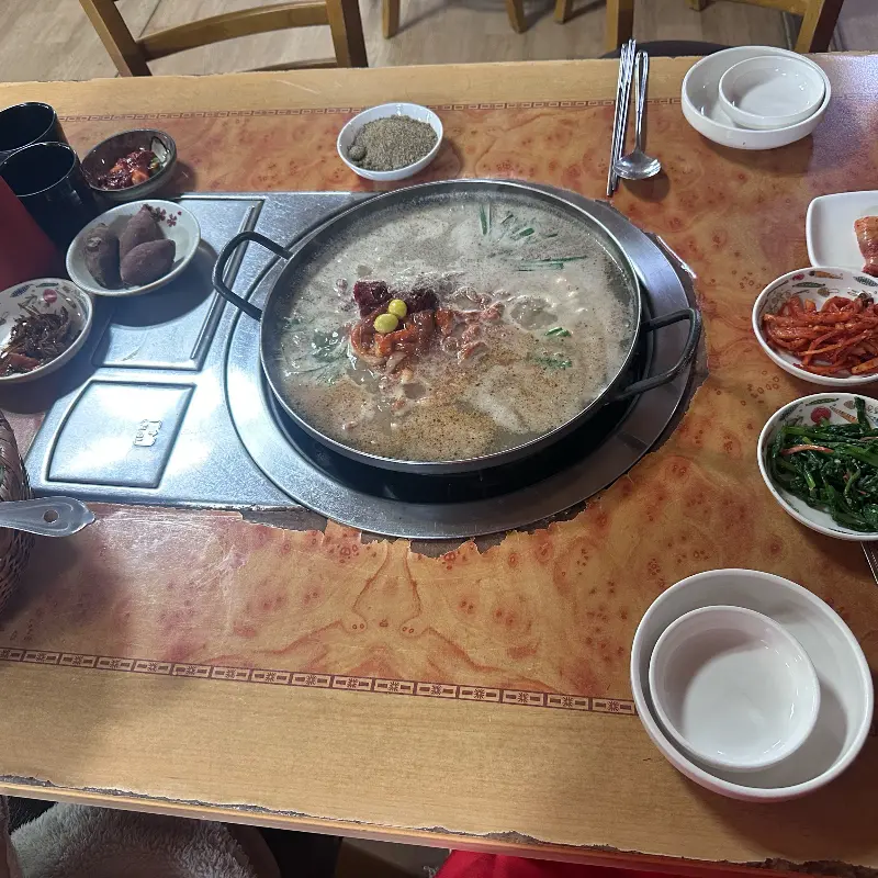 오리전골 전체 상차림