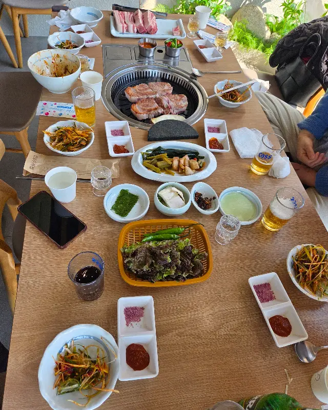 해월목 한상차림