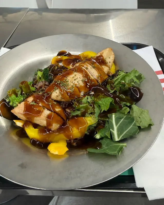 브로콜리와 닭가슴살, 소스의 완벽한 조화