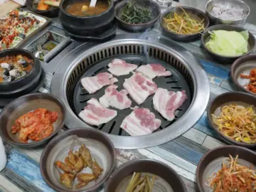 고향의 맛이 느껴지는 논산 쌈밥 맛집 기행