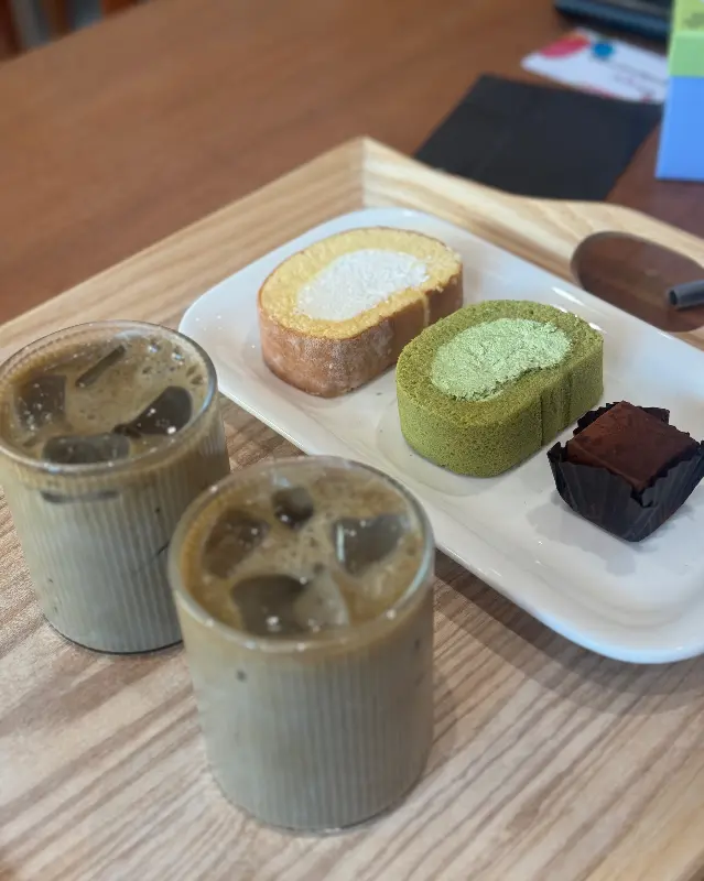 롤케이크와 생초콜릿