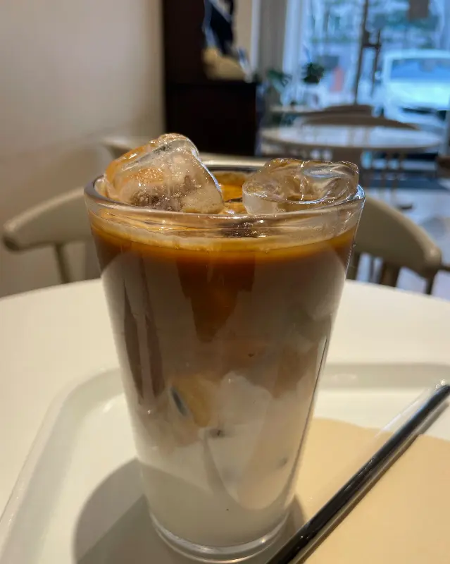 흑임자 카페 라떼