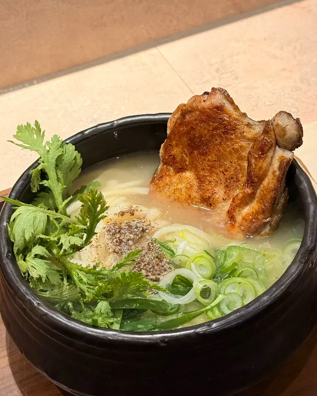 웅칼 닭칼국수 클로즈업