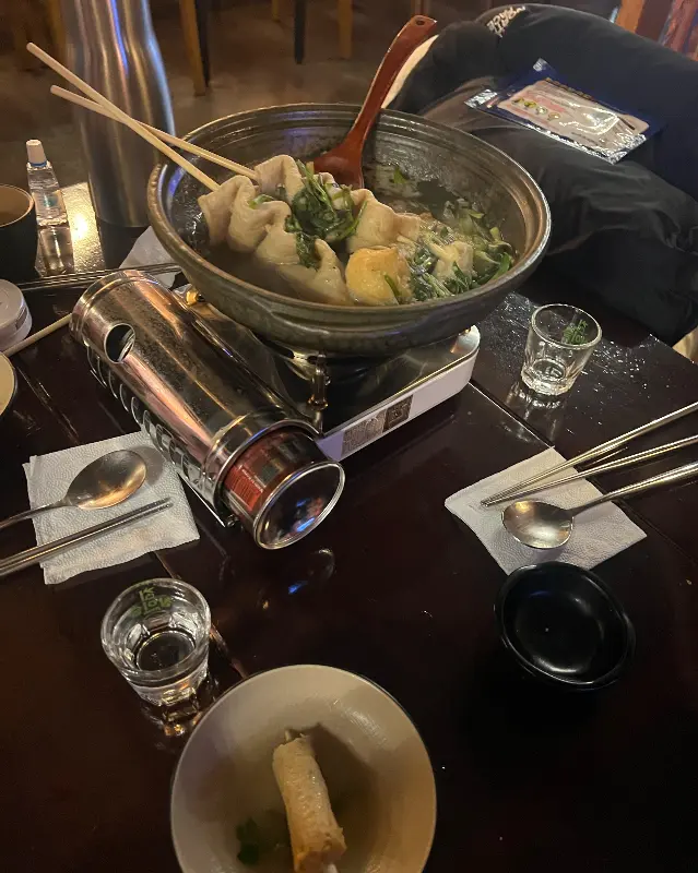 테이블 위 음식들