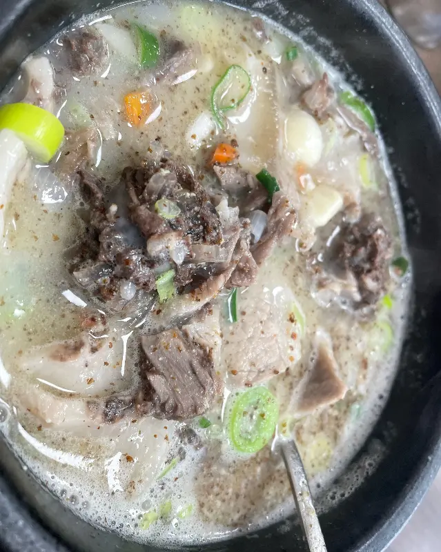 순대국에 푸짐하게 들어있는 고기