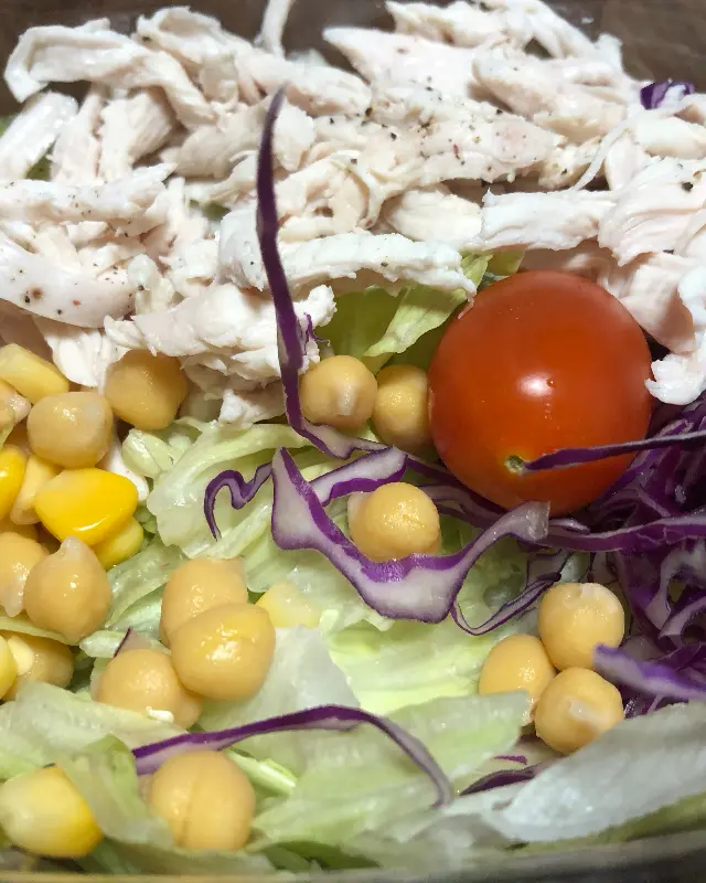 콥샐러드 근접샷