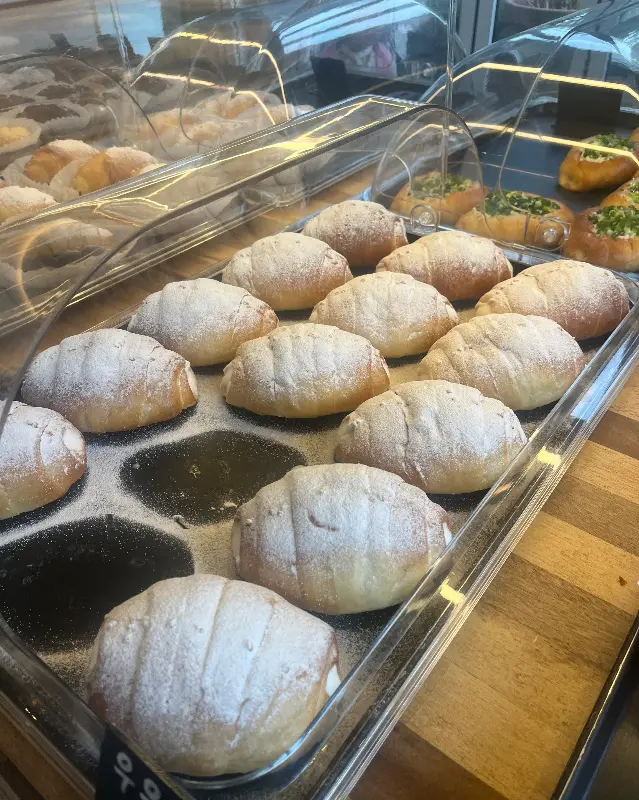 소금이빵소의 기본 소금빵