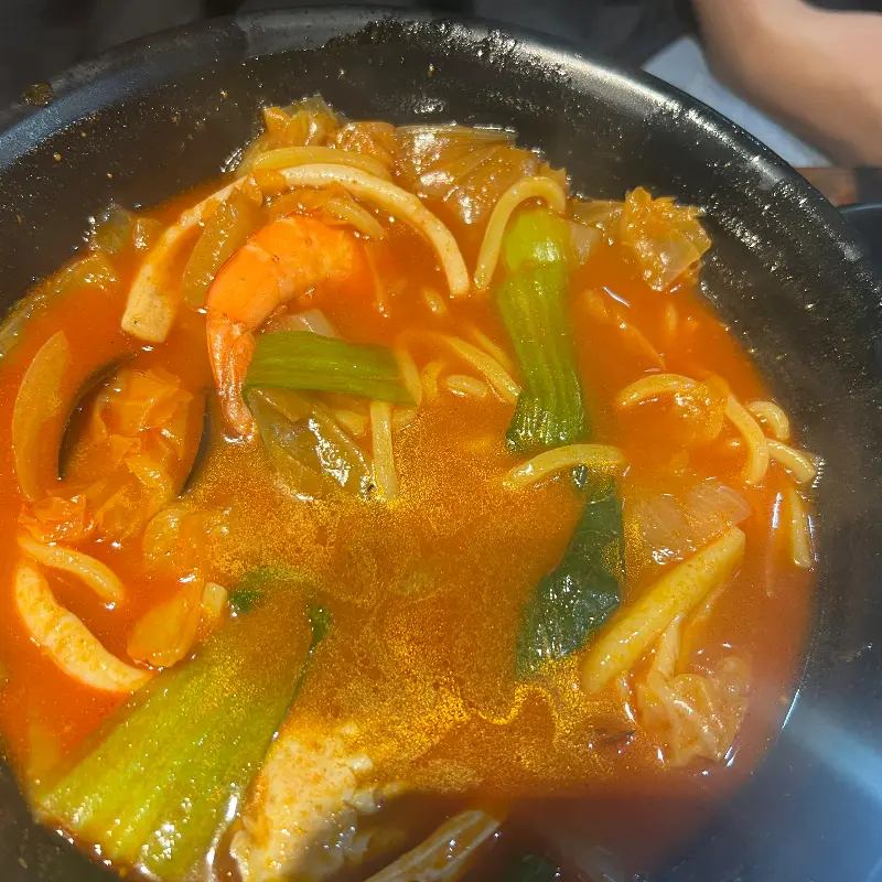 얼큰하고 시원한 짬뽕탕