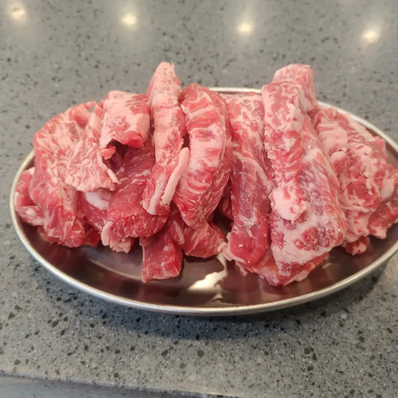 신선함이 느껴지는 소갈비살