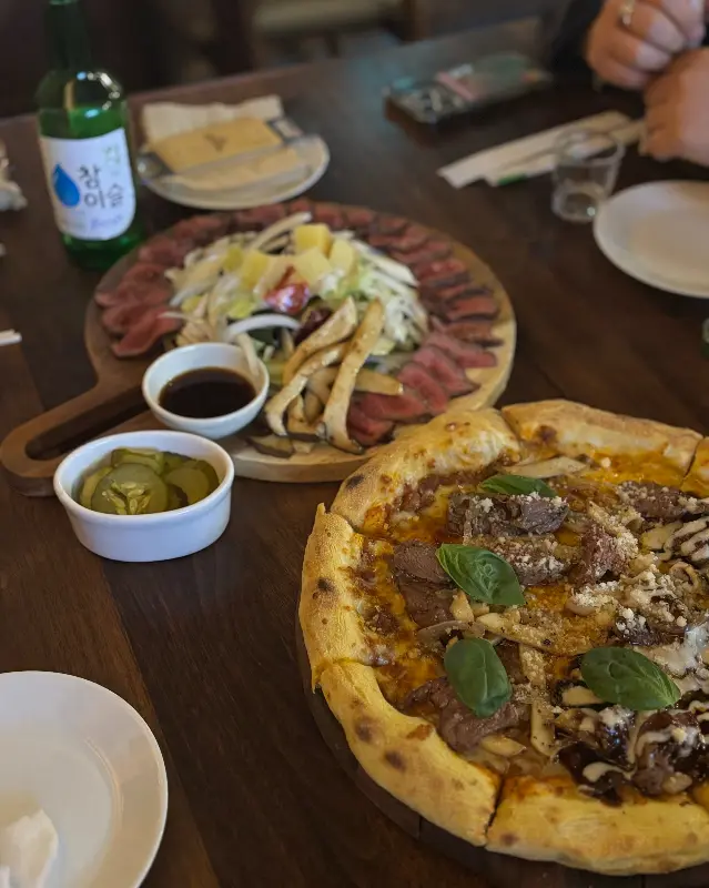 비프 타다끼 피자