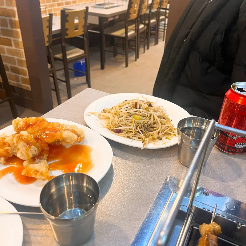 숙주볶음과 꿔바로우의 환상적인 조합