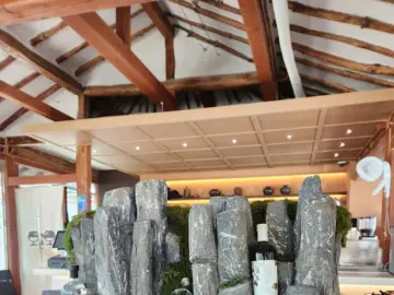 혼밥도 낭만적인 광주, 분위기에 취하는 “담양애꽃” 맛집 기행