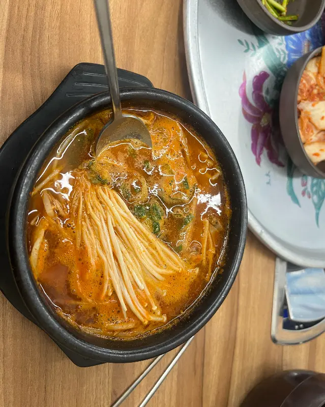 맛있는 국밥 한 그릇